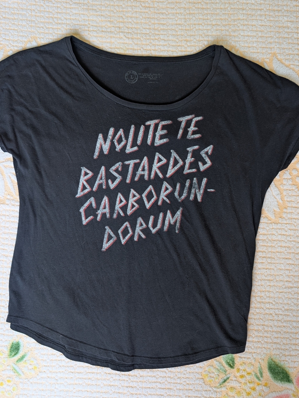 Out of Print Handmaid’s Tale Graphic Tee L Black Scoop Neck Nolite Te Bastardes